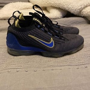 Boy’s Nike vapor max